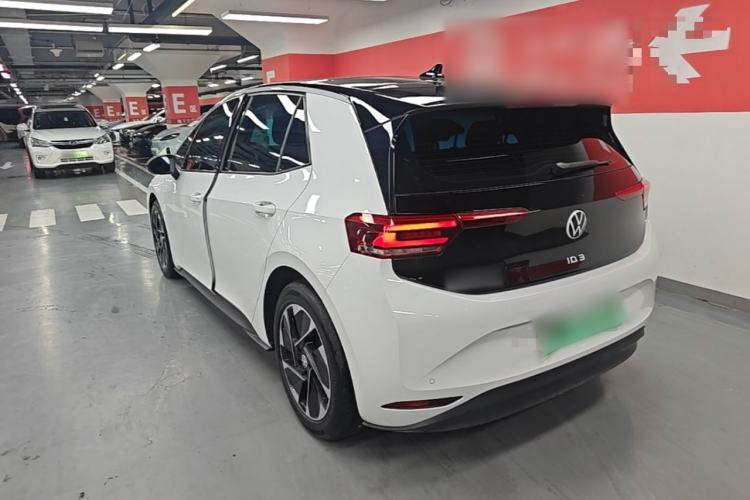 Used Volkswagen ID.3 2024 Outstanding Edition Rear Left 45 Deg