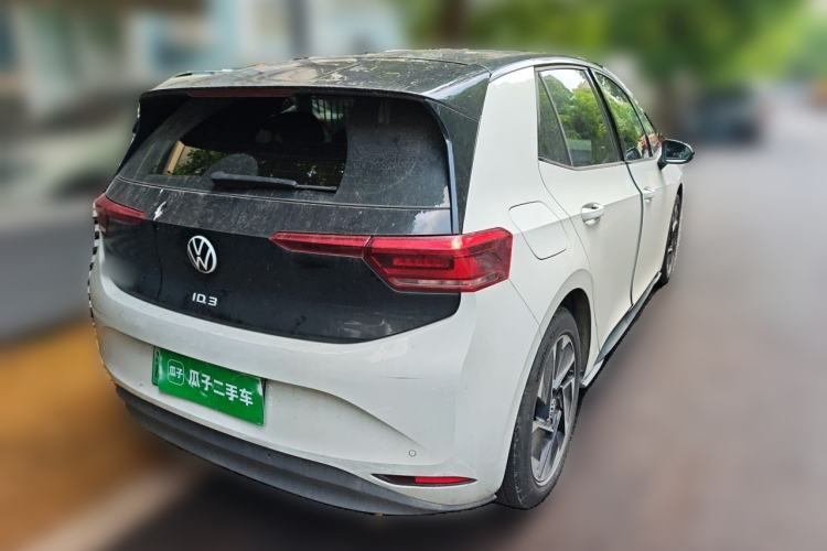 Used Volkswagen ID.3 2024 Outstanding Edition Rear Right 45 Deg