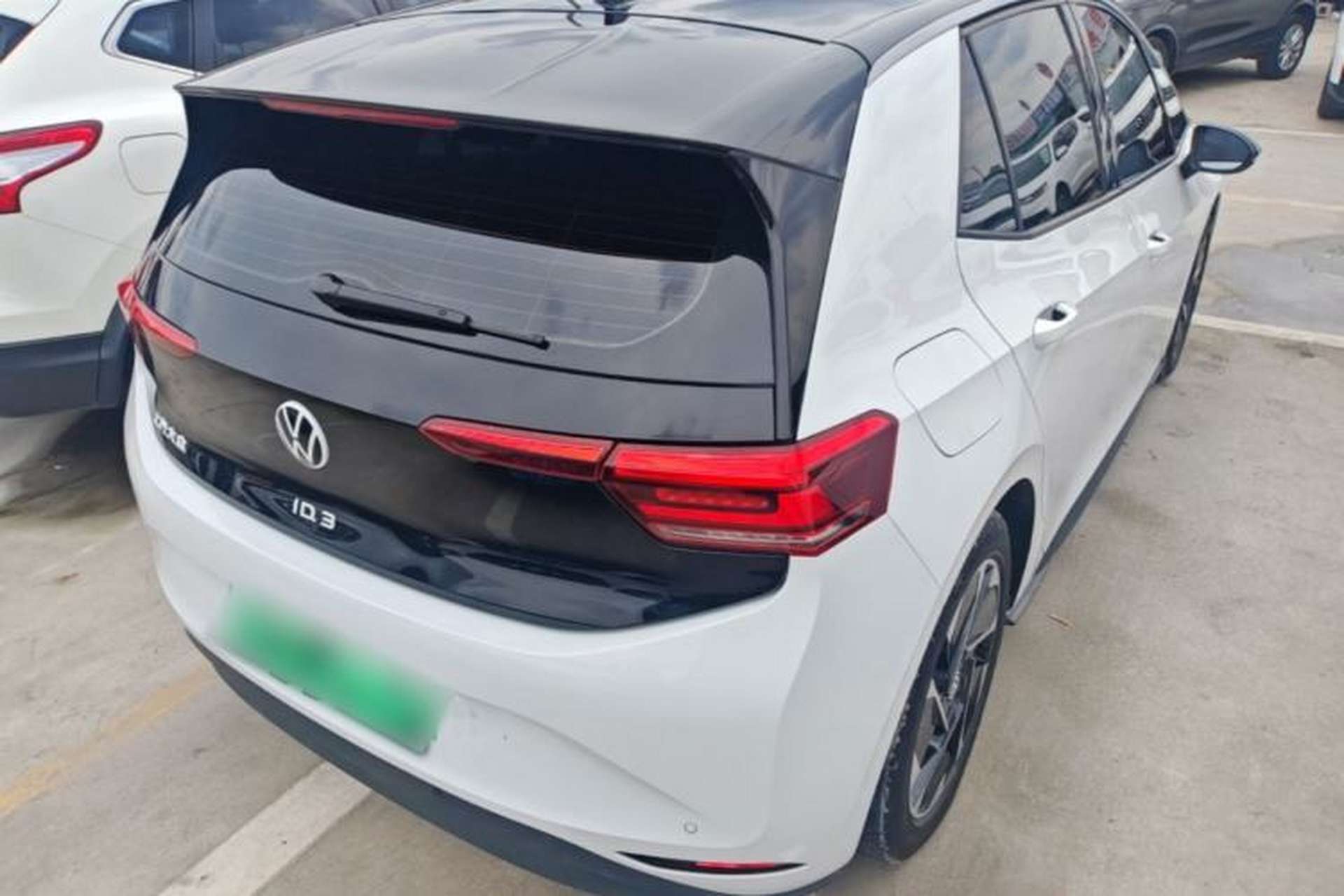 Used Volkswagen ID.3 2024 Outstanding Edition Rear Right 45 Deg
