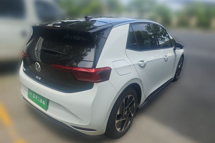 Used Volkswagen ID.3 2024 Outstanding Edition Rear Right 45 Deg