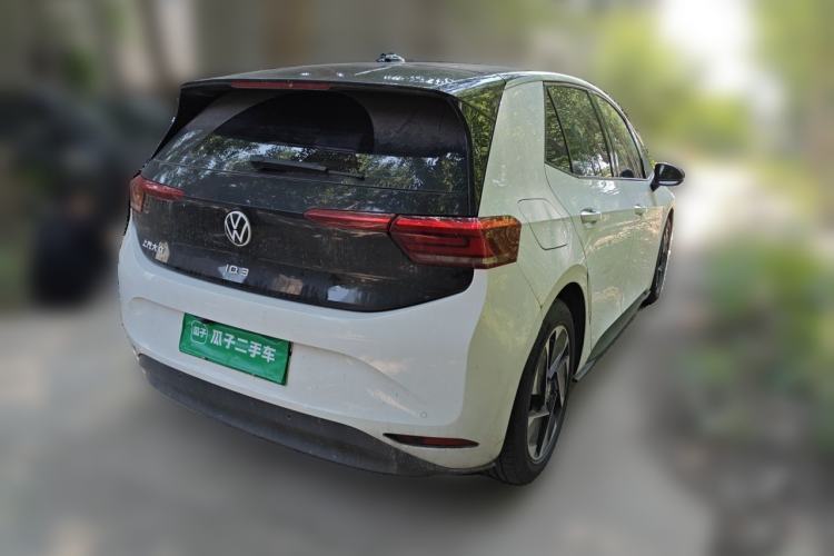 Used Volkswagen ID.3 2024 Pure & Smart Edition Rear Right 45 Deg