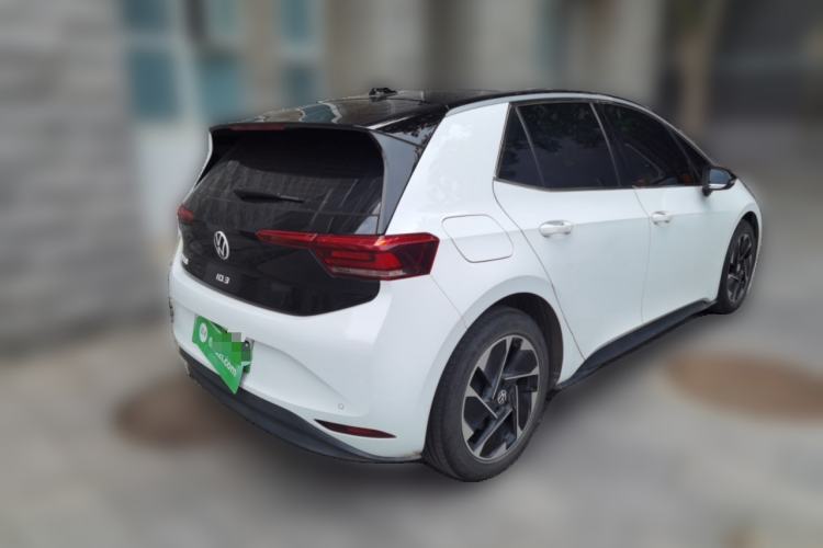 Used Volkswagen ID.3 2024 Outstanding Edition Rear Right 45 Deg