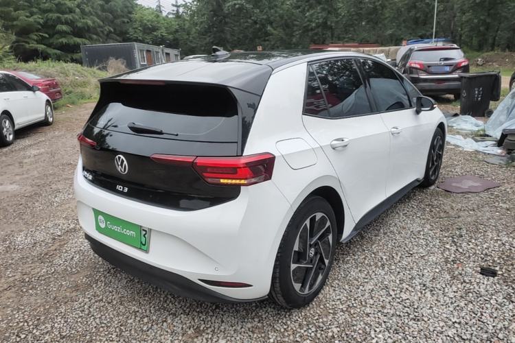 Used Volkswagen ID.3 2024 Outstanding Edition Rear Right 45 Deg