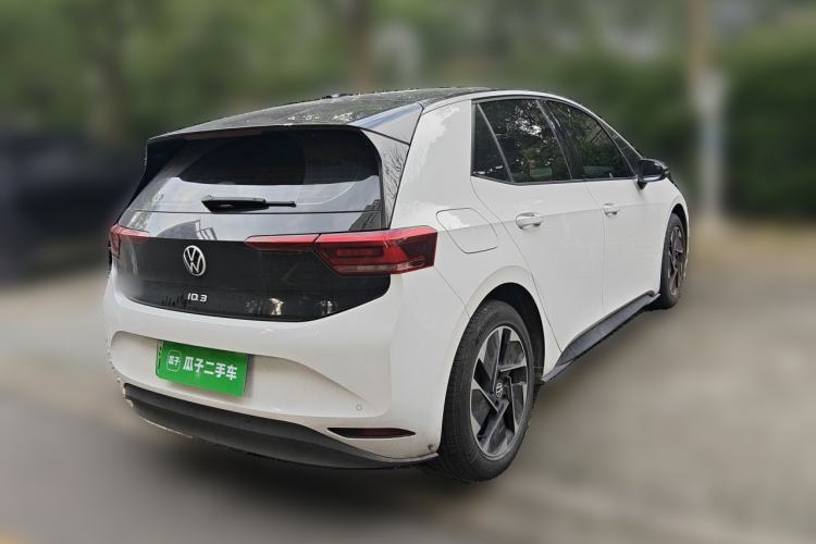 Used Volkswagen ID.3 2024 Pure & Smart Edition Rear Right 45 Deg