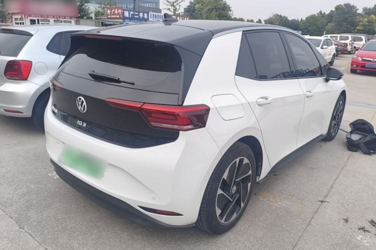 Used Volkswagen ID.3 2024 Pure & Smart Edition Rear Right 45 Deg