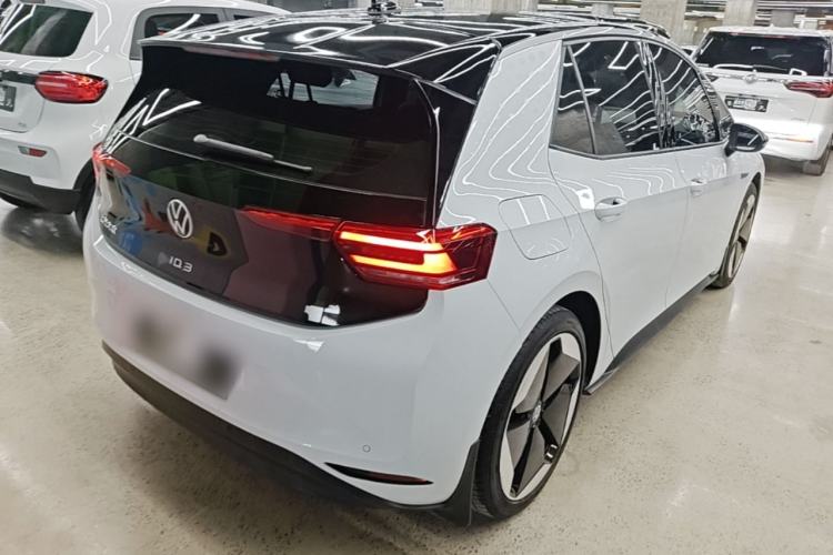 Used Volkswagen ID.3 2024 Pure & Smart Edition Rear Right 45 Deg