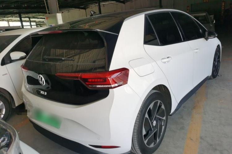 Used Volkswagen ID.3 2024 Outstanding Edition Rear Right 45 Deg