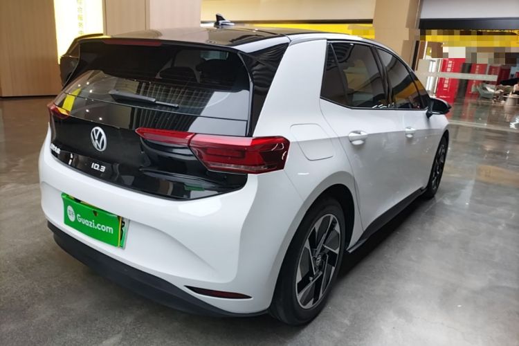 Used Volkswagen ID.3 2024 Pure & Smart Edition Rear Right 45 Deg