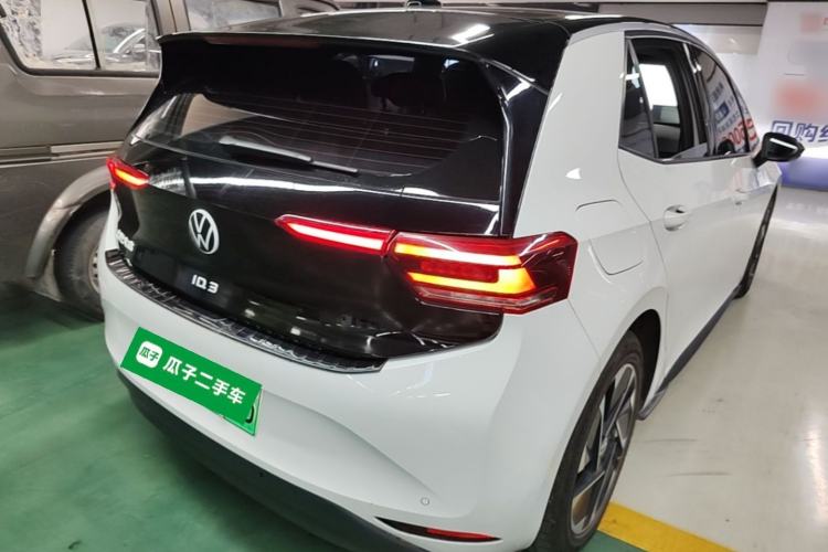 Used Volkswagen ID.3 2024 Pure & Smart Edition Rear Right 45 Deg