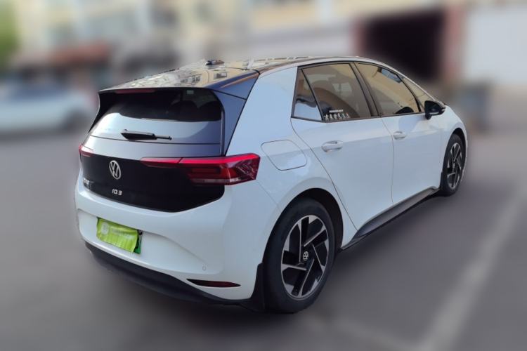 Used Volkswagen ID.3 2024 Pure & Smart Edition Rear Right 45 Deg