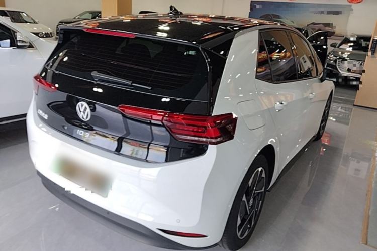 Used Volkswagen ID.3 2024 Outstanding Edition Rear Right 45 Deg
