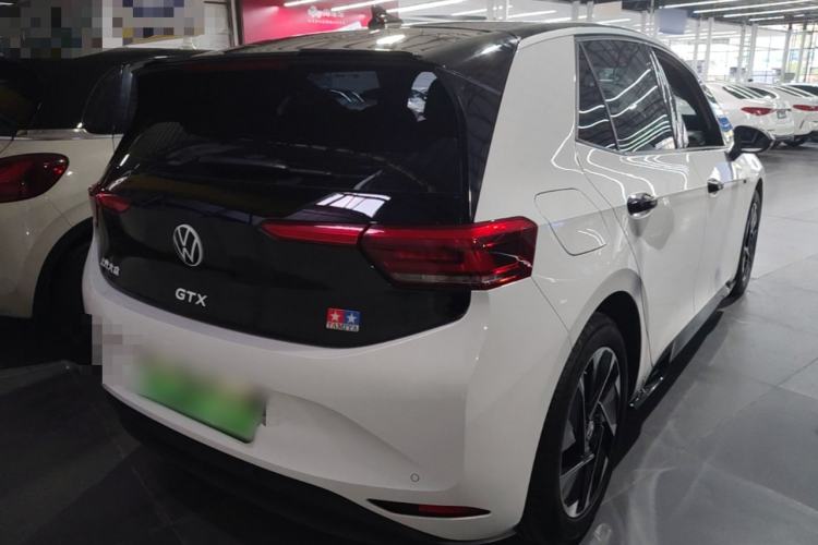 Used Volkswagen ID.3 2024 Pure & Smart Edition Rear Right 45 Deg