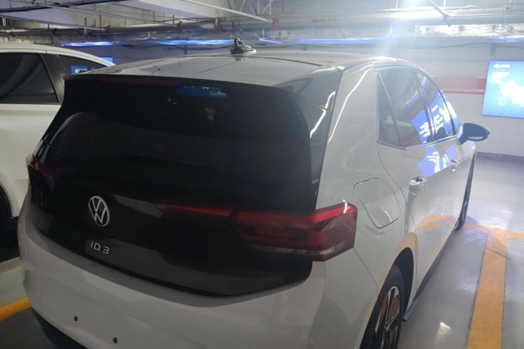Used Volkswagen ID.3 2024 Pure & Smart Edition Rear Right 45 Deg