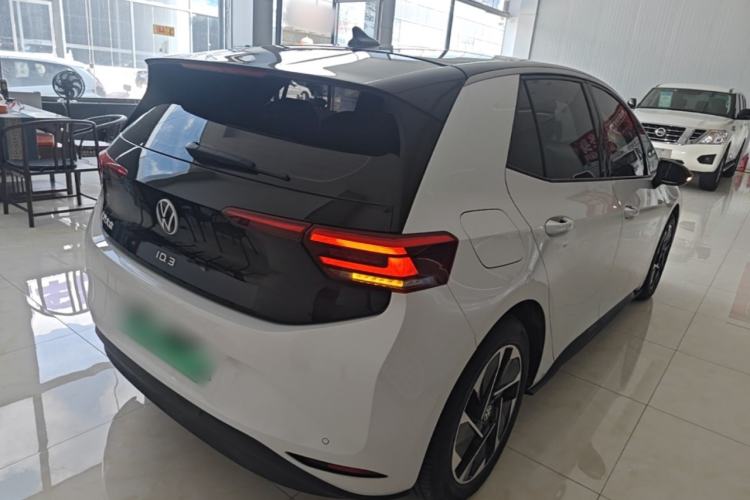 Used Volkswagen ID.3 2024 Outstanding Edition Rear Right 45 Deg
