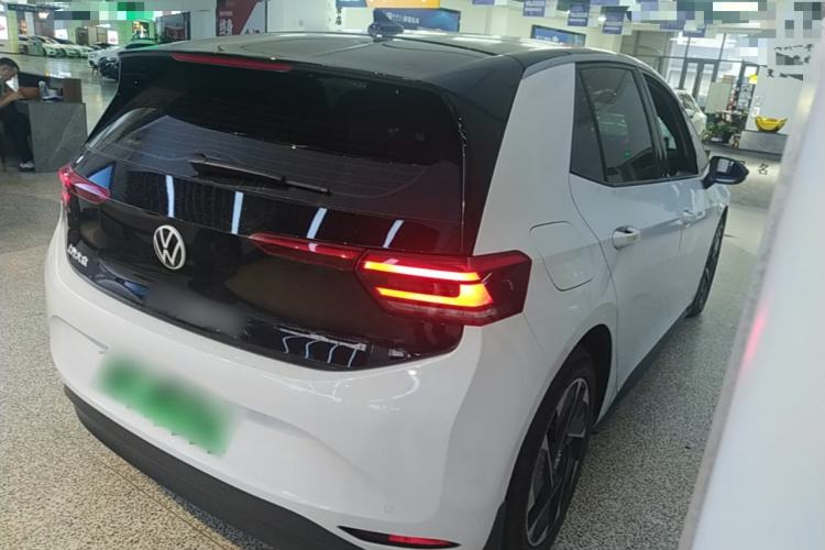 Used Volkswagen ID.3 2024 Outstanding Edition Rear Right 45 Deg