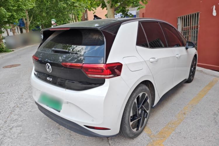 Used Volkswagen ID.3 2024 Pure & Smart Edition Rear Right 45 Deg