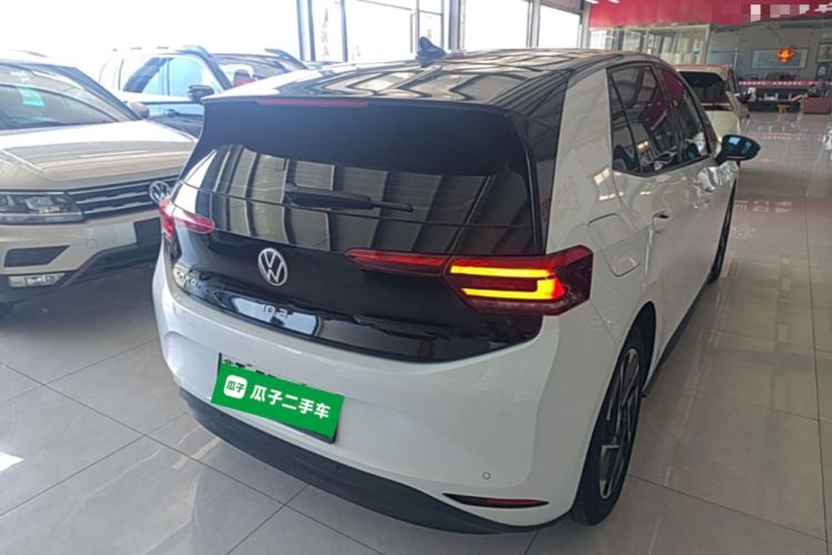 Used Volkswagen ID.3 2024 Outstanding Edition Rear Right 45 Deg