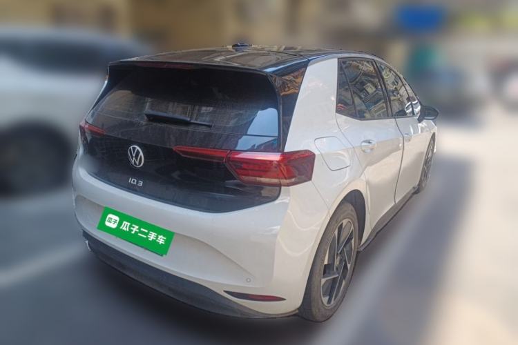 Used Volkswagen ID.3 2024 Pure & Smart Edition Rear Right 45 Deg