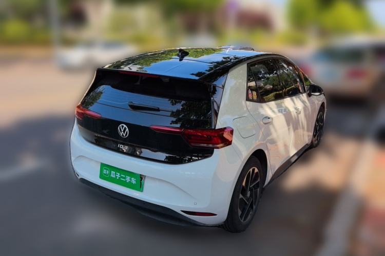 Used Volkswagen ID.3 2024 Outstanding Edition Rear Right 45 Deg