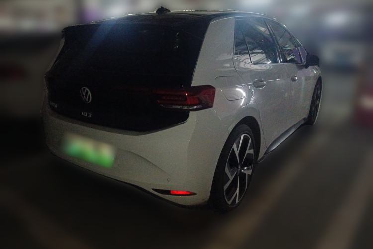 Used Volkswagen ID.3 2024 Outstanding Edition Rear Right 45 Deg