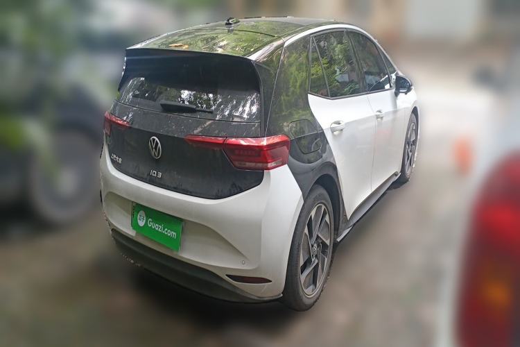 Used Volkswagen ID.3 2024 Outstanding Edition Rear Right 45 Deg