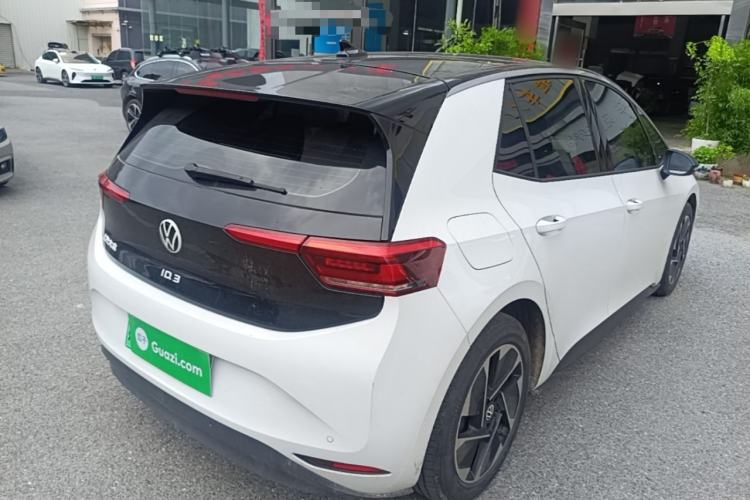 Used Volkswagen ID.3 2024 Outstanding Edition Rear Right 45 Deg
