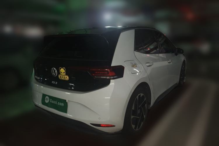 Used Volkswagen ID.3 2024 Intelligent Edition Rear Right 45 Deg