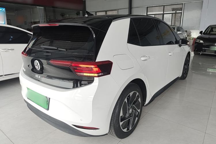 Used Volkswagen ID.3 2024 Outstanding Edition Rear Right 45 Deg