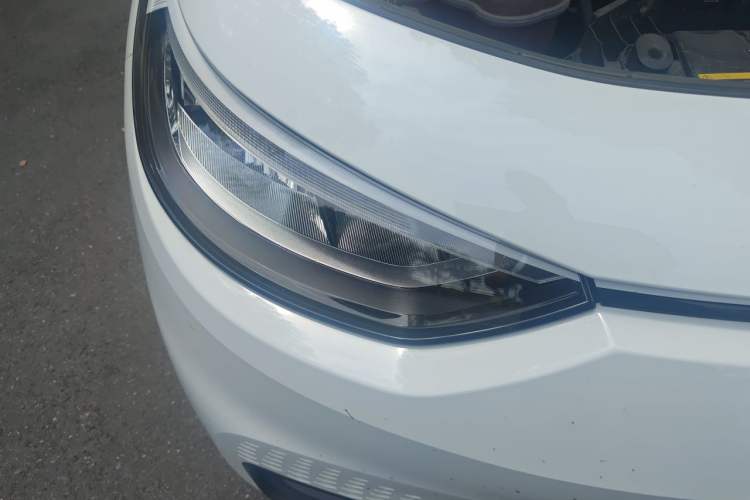 Used Volkswagen ID.3 2024 Outstanding Edition Right Front Headlight