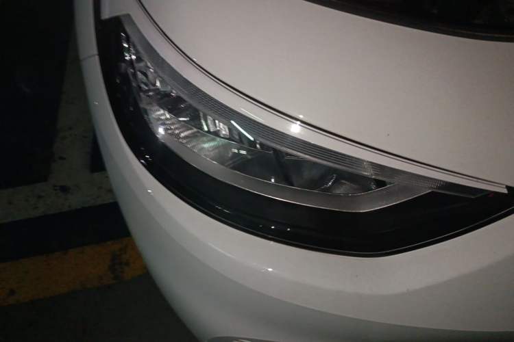 Used Volkswagen ID.3 2024 Pure & Smart Edition Right Front Headlight