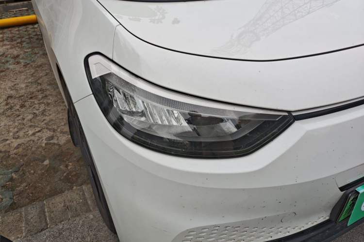 Used Volkswagen ID.3 2024 Outstanding Edition Right Front Headlight