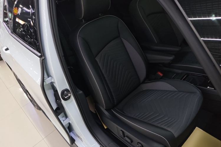 Used Volkswagen ID.3 2024 Outstanding Edition Right Front Seat