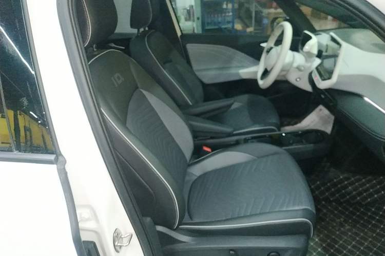 Used Volkswagen ID.3 2024 Outstanding Edition Right Front Seat