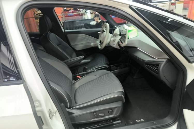 Used Volkswagen ID.3 2024 Outstanding Edition Right Front Seat