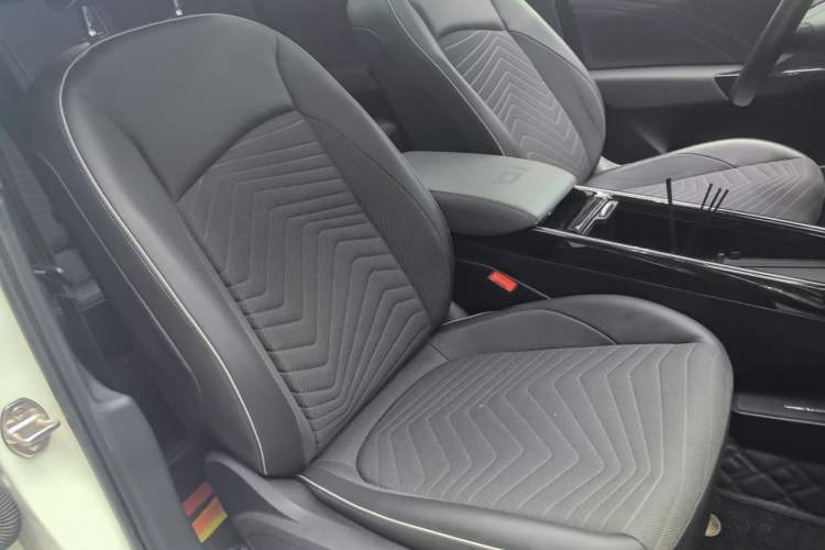 Used Volkswagen ID.3 2024 Outstanding Edition Right Front Seat