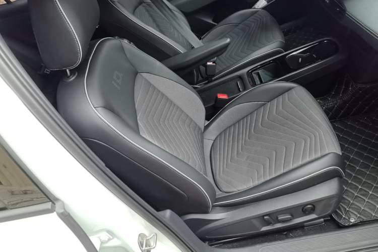 Used Volkswagen ID.3 2024 Outstanding Edition Right Front Seat