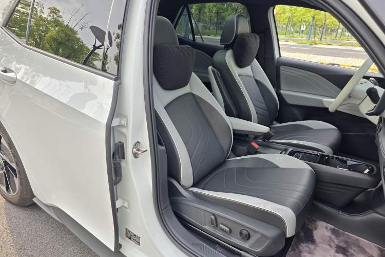 Used Volkswagen ID.3 2024 Intelligent Edition Right Front Seat