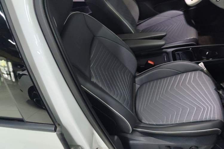 Used Volkswagen ID.3 2024 Outstanding Edition Right Front Seat