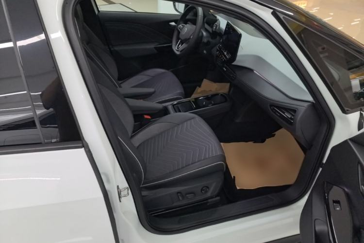 Used Volkswagen ID.3 2024 Outstanding Edition Right Front Seat