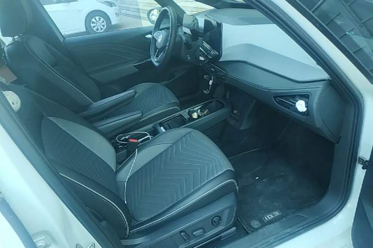 Used Volkswagen ID.3 2024 Outstanding Edition Right Front Seat