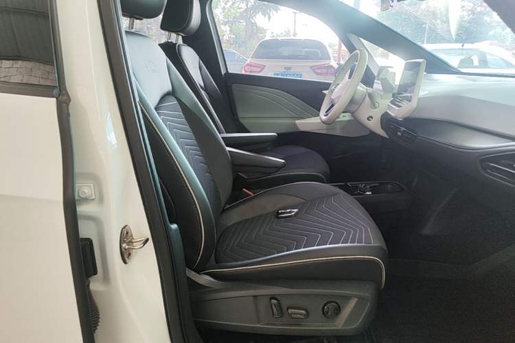Used Volkswagen ID.3 2024 Outstanding Edition Right Front Seat