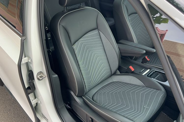 Used Volkswagen ID.3 2024 Outstanding Edition Right Front Seat