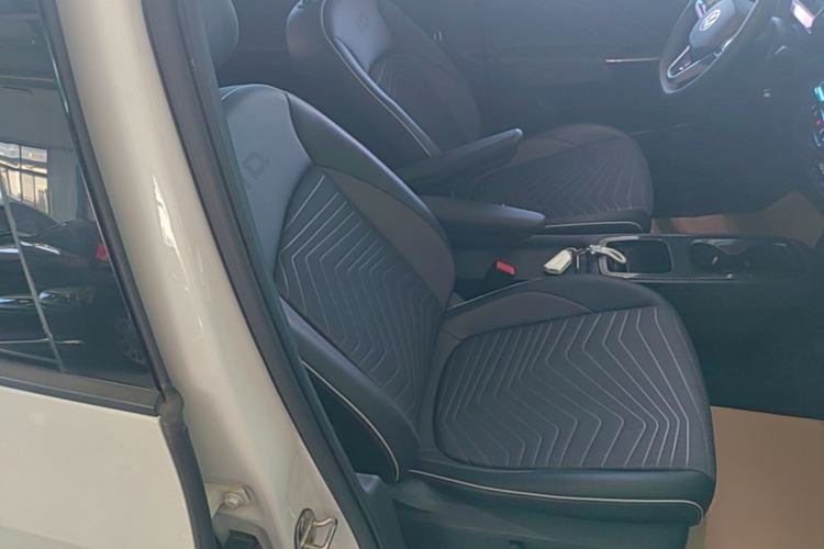 Used Volkswagen ID.3 2024 Outstanding Edition Right Front Seat