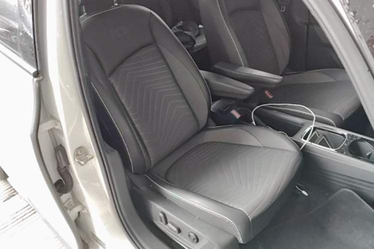 Used Volkswagen ID.3 2024 Outstanding Edition Right Front Seat