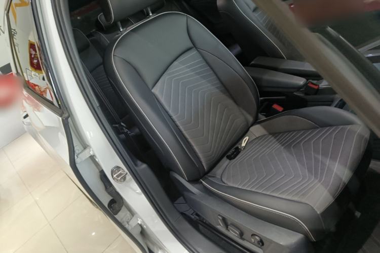 Used Volkswagen ID.3 2024 Outstanding Edition Right Front Seat