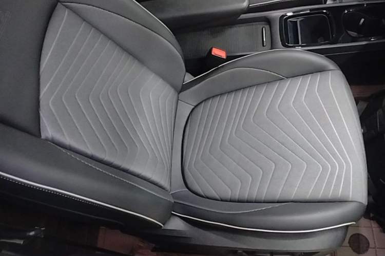 Used Volkswagen ID.3 2024 Outstanding Edition Right Front Seat