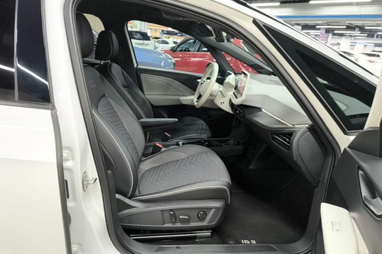 Used Volkswagen ID.3 2024 Outstanding Edition Right Front Seat