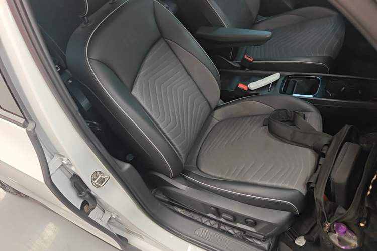 Used Volkswagen ID.3 2024 Outstanding Edition Right Front Seat