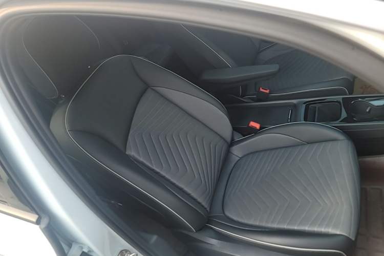 Used Volkswagen ID.3 2024 Outstanding Edition Right Front Seat