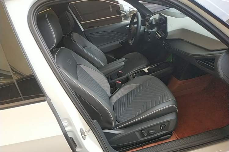 Used Volkswagen ID.3 2024 Outstanding Edition Right Front Seat